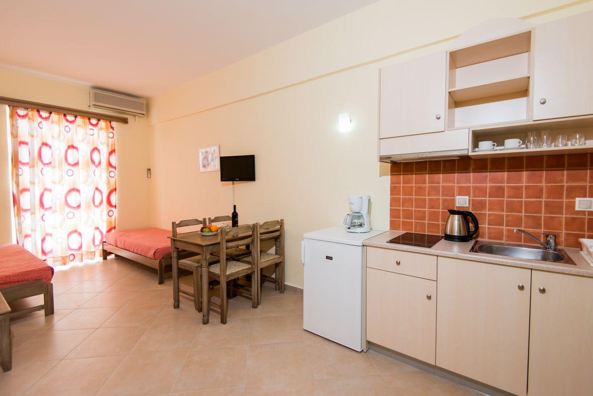 Daisy Hotel Apartments Rethimnon Buitenkant foto