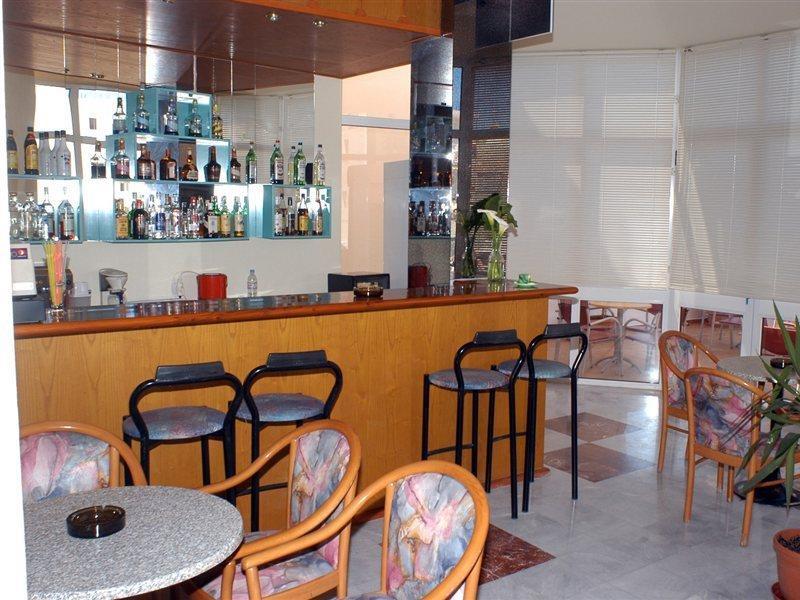 Daisy Hotel Apartments Rethimnon Buitenkant foto