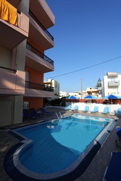 Daisy Hotel Apartments Rethimnon Buitenkant foto